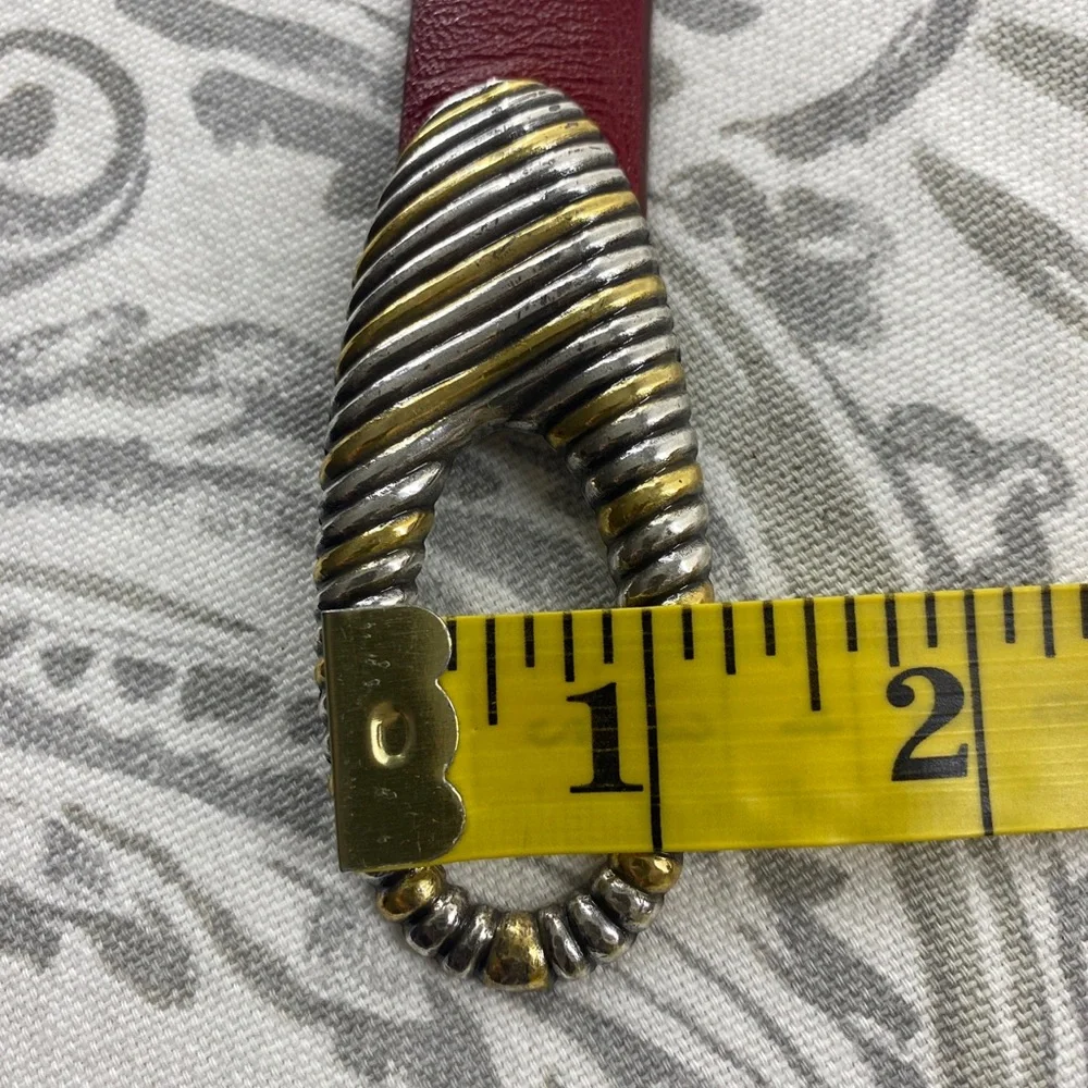 CHICO'S Red Leather Adiust Belt M/L‎ Silver/Gold Hook Buckle